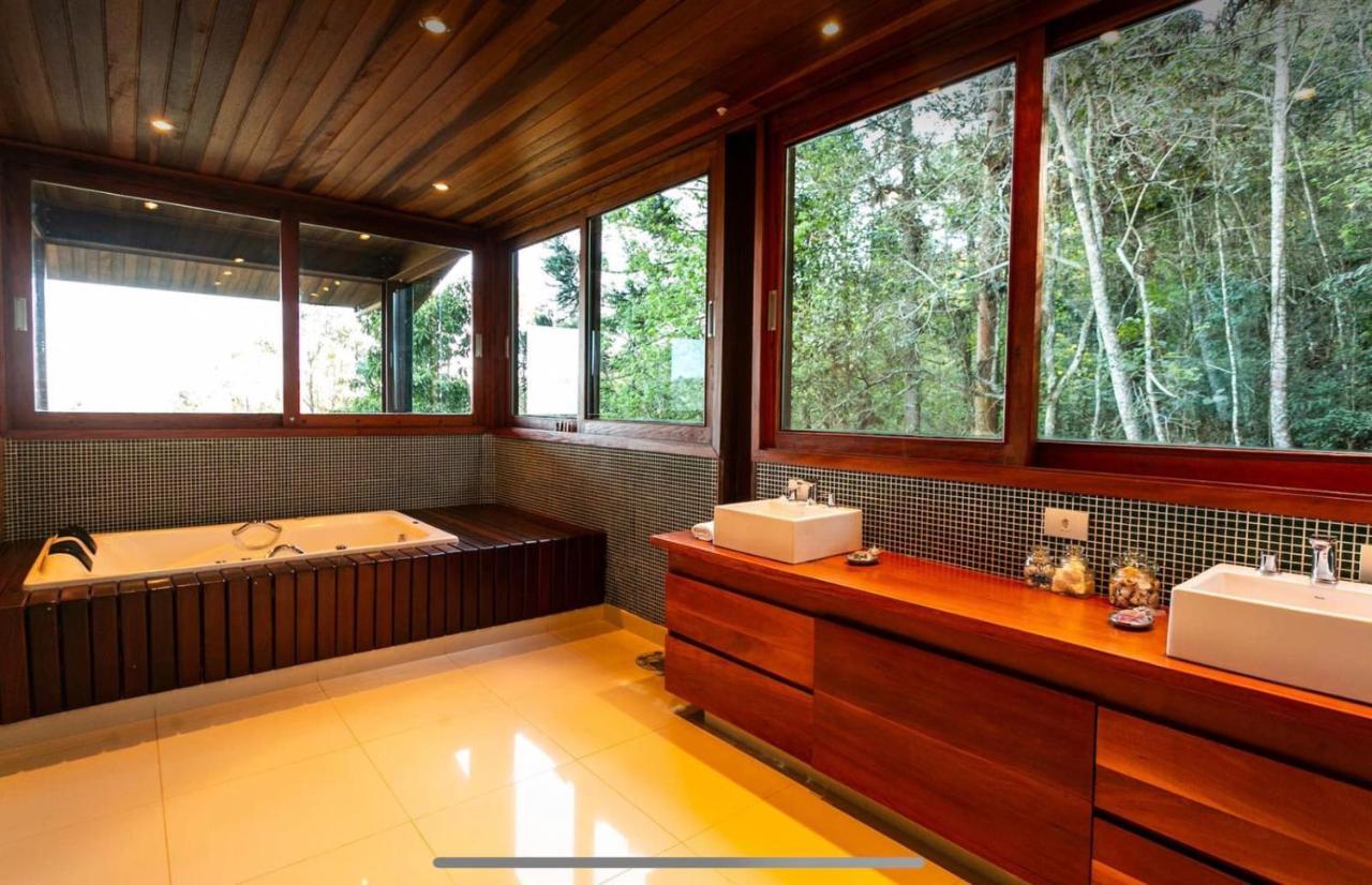 Casa De Vidro Com Vista Mantiqueira - Com Cafe E Staff Villa Campos do Jordao Bagian luar foto